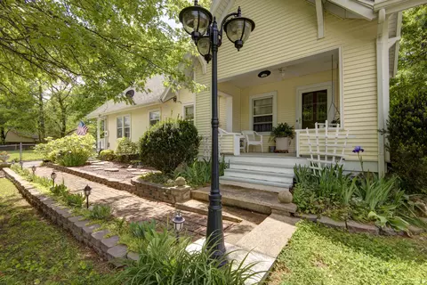 602 W Church St, Ozark, MO 65721 photo 1