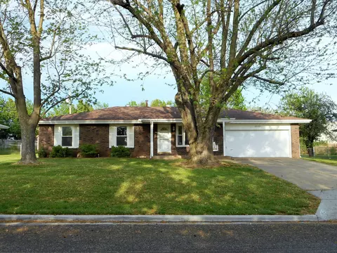 2522 N Clayton Ave, Springfield, MO 65803 photo 1