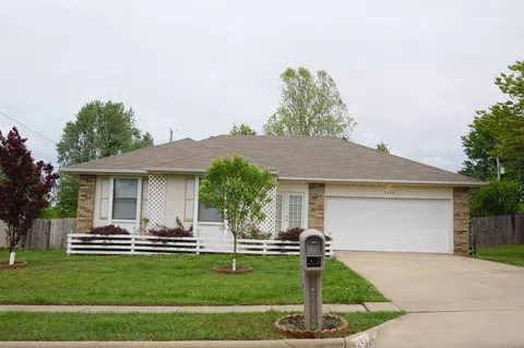 2423 W Roxbury St, Springfield, MO 65807 photo 1