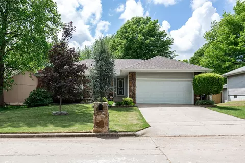 2063 S Lexington Ave, Springfield, MO 65807 photo 1