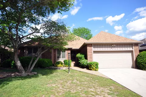 3102 S Oak Ave, Springfield, MO 65804 photo 1