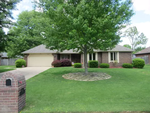 1625 E Camino Alto St, Springfield, MO 65804 photo 1