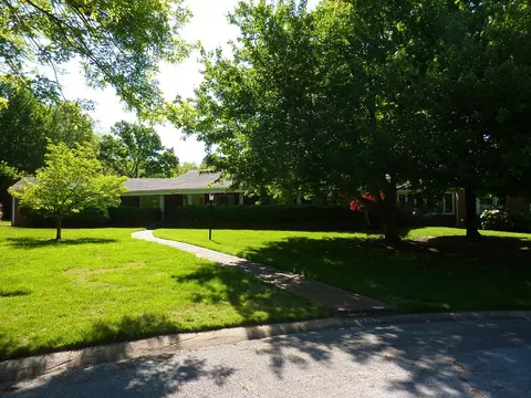 2126 S Eureka Ter, Springfield, MO 65804 photo 1