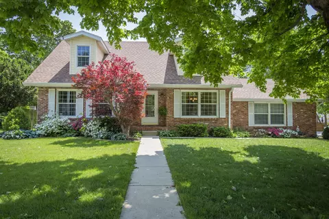 1020 E Manchester Dr, Springfield, MO 65810 photo 1