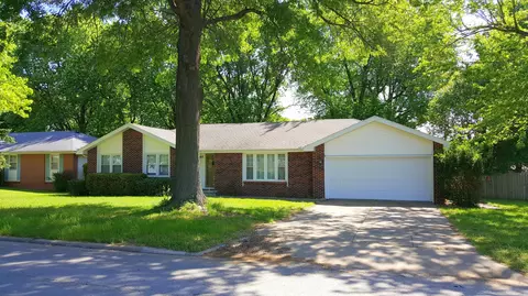 3364 South Ave, Springfield, MO 65807 photo 1