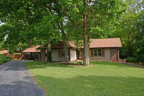 4829 S Maple Ave, Springfield, MO 65810 photo 1
