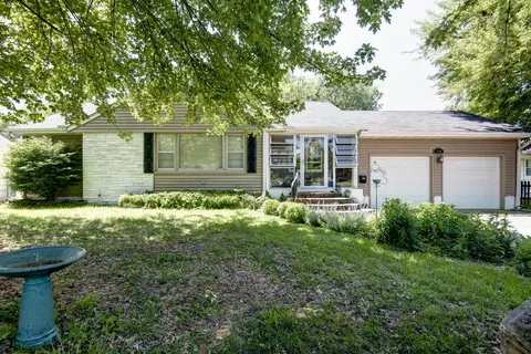 1144 E Linwood Cir, Springfield, MO 65807 photo 1