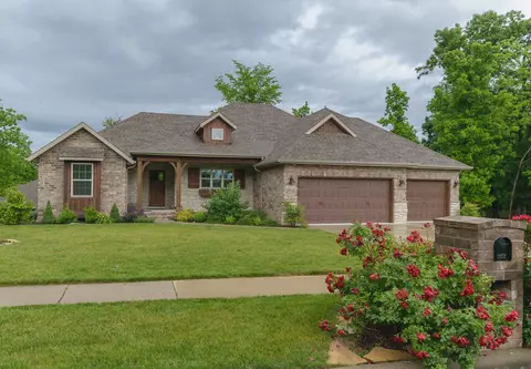 3374 N Golden Ave, Springfield, MO 65803 photo 1