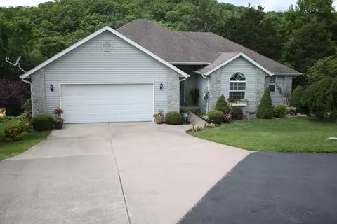 356 Austin Place Pl, Branson West, MO 65737 photo 1