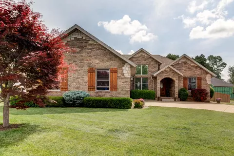 576 Peachum Pl, Nixa, MO 65714 photo 1