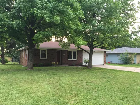 2645 N Clayton Ave, Springfield, MO 65803 photo 1