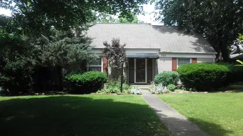 705 E Kingsbury St, Springfield, MO 65807 photo 1