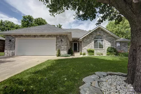 701 W Jackson Ave, Nixa, MO 65714 photo 1