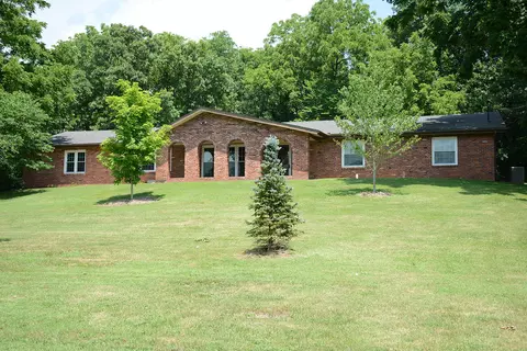 5522 S Woodcliffe Dr, Springfield, MO 65804 photo 1