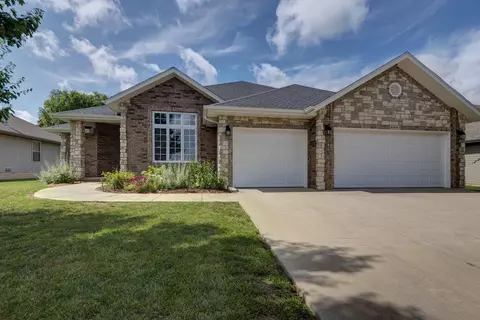 4662 W Curtice Dr, Battlefield, MO 65619 photo 1