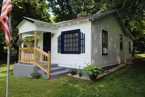 2732 E Monroe Ter, Springfield, MO 65802 photo 1