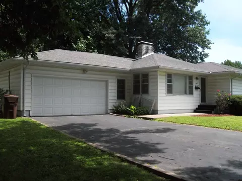 1949 E Wayland St, Springfield, MO 65804 photo 1