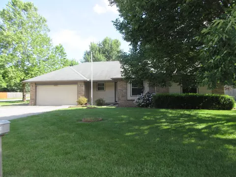 3230 W Primrose St, Springfield, MO 65807 photo 1