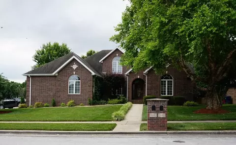 1100 W Shawnee St, Springfield, MO 65810 photo 1