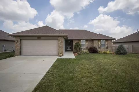 1076 S Hazelnut Ave, Springfield, MO 65802 photo 1
