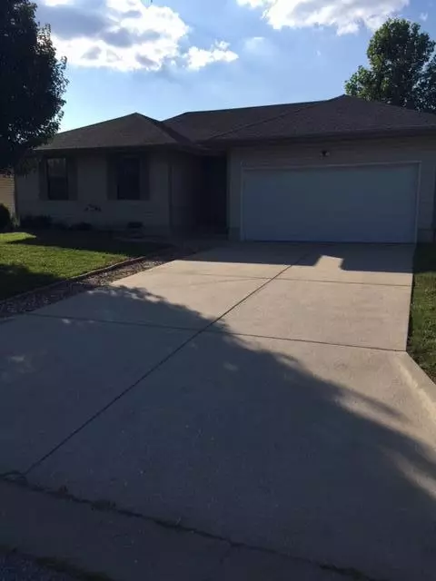 4227 W Somerset Dr, Battlefield, MO 65619 photo 1