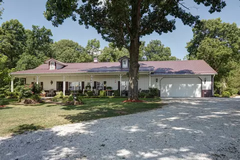 868 E Dade 166, Everton, MO 65646 photo 1