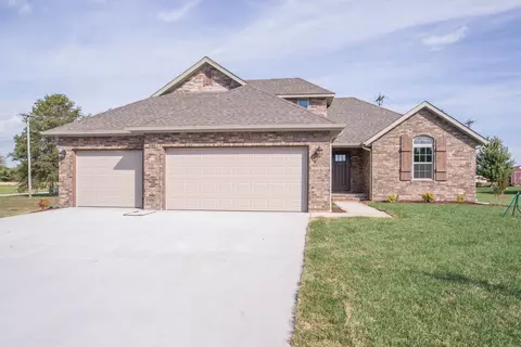 677 Becky St, Willard, MO 65781 photo 1