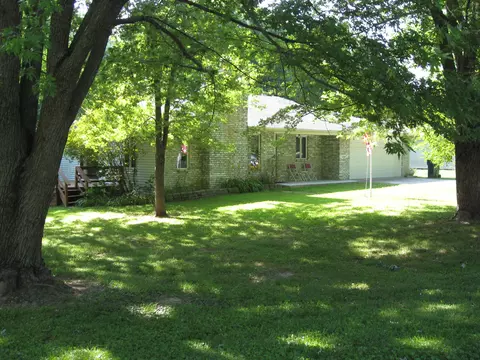 312 N Walnut St, Marshfield, MO 65706 photo 1
