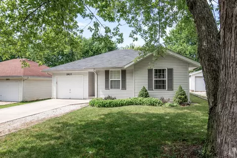 2927 W Page St, Springfield, MO 65802 photo 1