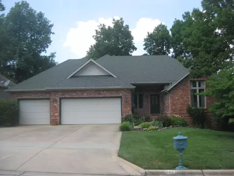 3875 E Kingsbury St, Springfield, MO 65809 photo 1