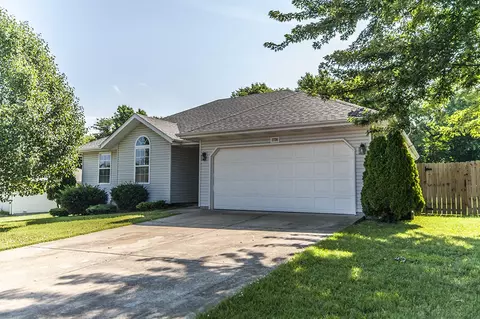 1726 S Burks Ave, Springfield, MO 65807 photo 1