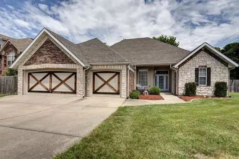 529 E Cottage Pl, Republic, MO 65738 photo 1
