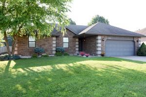 3562 S Sunrise Ave, Springfield, MO 65807 photo 1