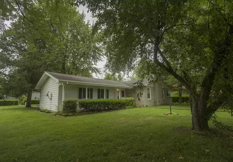 2143 S Brighton Dr, Springfield, MO 65804 photo 1
