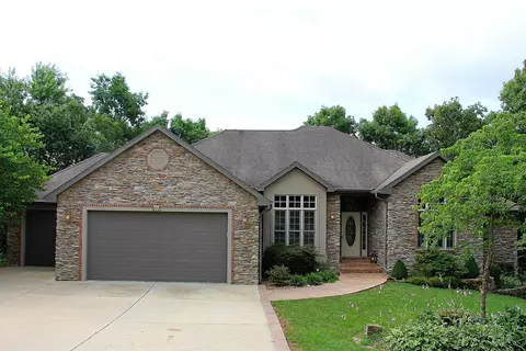 925 Silverbluff Cir, Branson West, MO 65737 photo 1