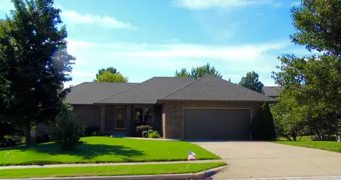 827 Pershing St, Willard, MO 65781 photo 1