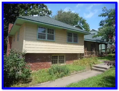 3105 S Lochlomond Dr, Springfield, MO 65804 photo 1