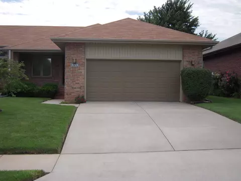 4729 S Kickapoo Ave, Springfield, MO 65804 photo 1