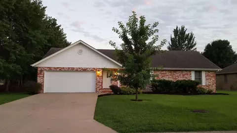 560 E Charles St, Republic, MO 65738 photo 1