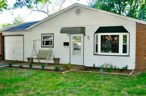 2049 S Sagamont Ave, Springfield, MO 65807 photo 1