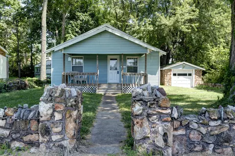 925 W Webster St, Springfield, MO 65802 photo 1