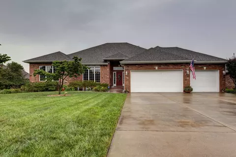 756 E Lakewood St, Springfield, MO 65810 photo 1