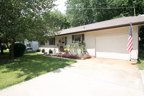 231 E Berkeley St, Springfield, MO 65807 photo 1