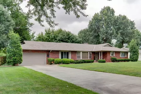 2236 S Meadowview Ave, Springfield, MO 65804 photo 1
