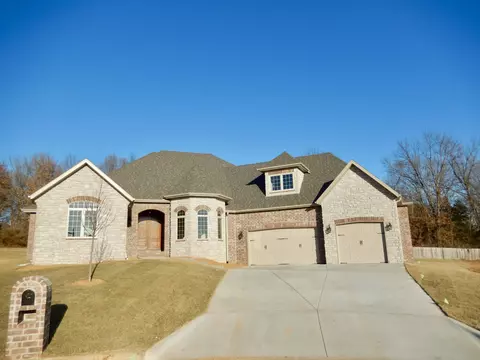 914 S Hickory Trace Ct, Springfield, MO 65809 photo 1