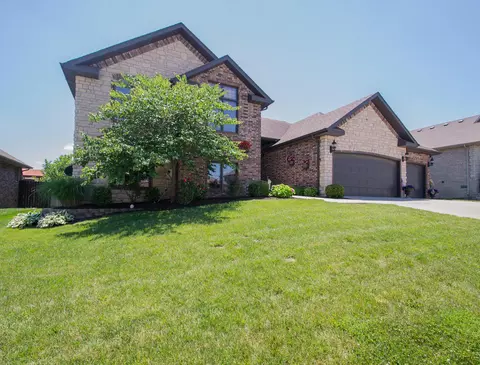 2034 W Shawnee St, Springfield, MO 65810 photo 1