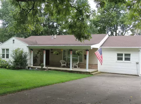 607 N Pine St, Marshfield, MO 65706 photo 1
