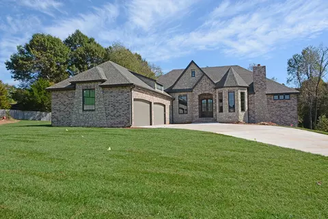 962 S Hickory Trce, Springfield, MO 65809 photo 1