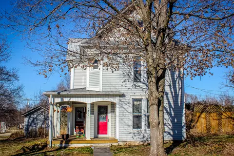 200 E Main St, Ash Grove, MO 65604 photo 1