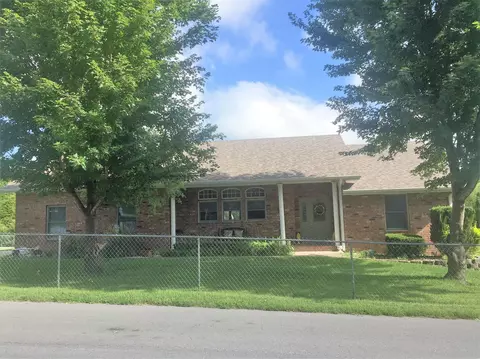 6108 Crestwood Dr, Monett, MO 65708 photo 1
